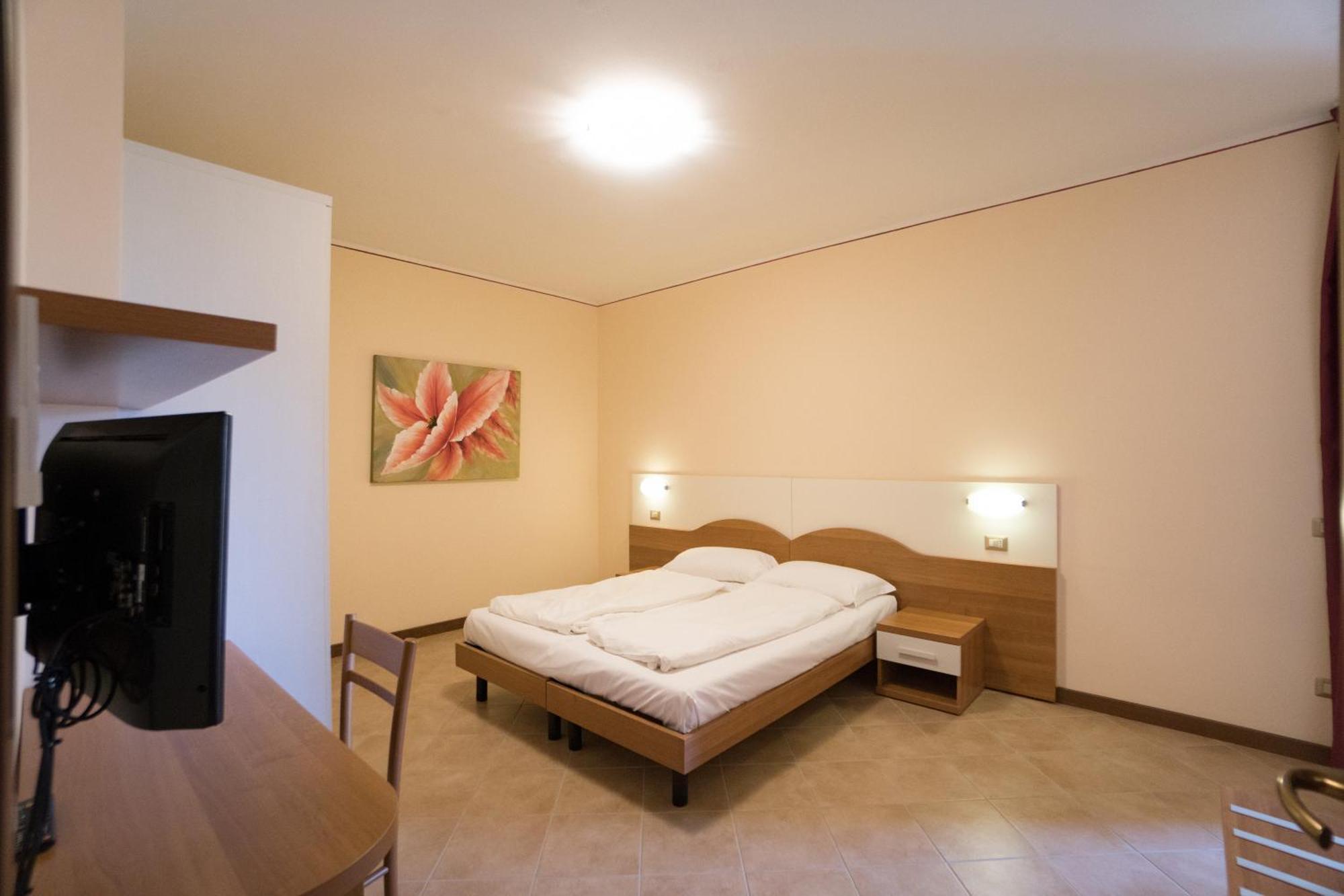 Apartments "Villa Imelda" Limone sul Garda Ngoại thất bức ảnh