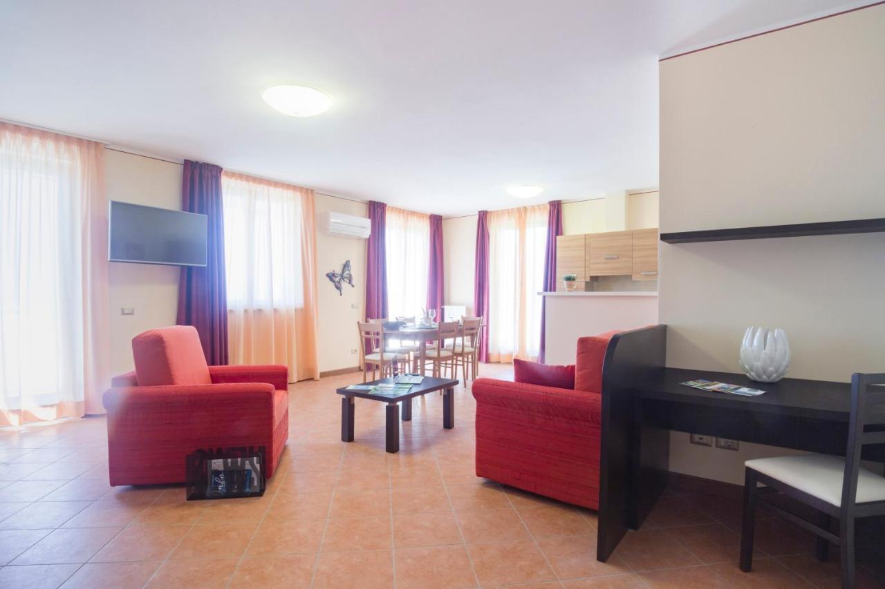 Apartments "Villa Imelda" Limone sul Garda Ngoại thất bức ảnh