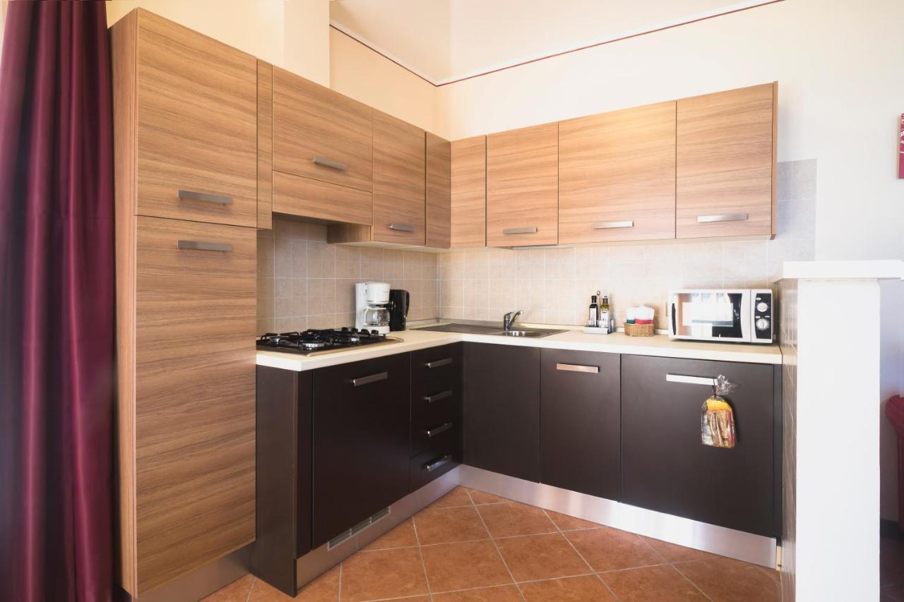 Apartments "Villa Imelda" Limone sul Garda Ngoại thất bức ảnh